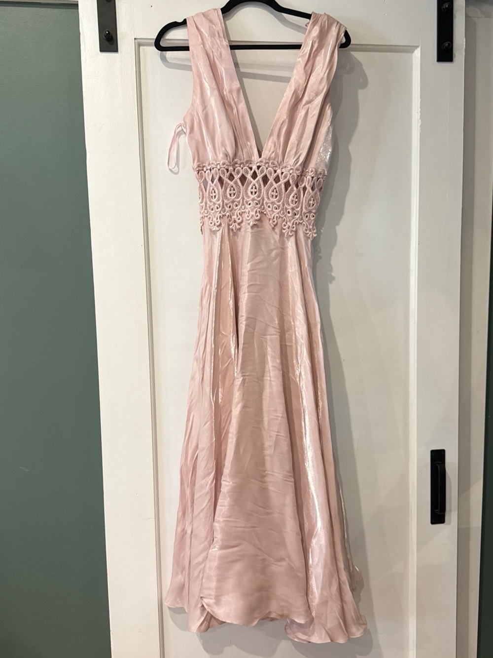Elegant Blush Pink Maxi Dress with Lace Waist